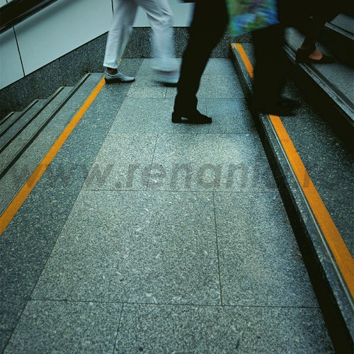 BENZI AUTOADEZIVE ANTI-ALUNECARE 610 - NEGRU, ART. T587 ( 610-3M )